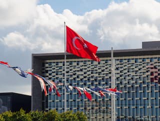 Turecko zvoláva ministrov zahraničia