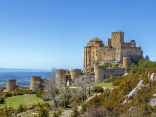 Hrad Loarre bol domovom