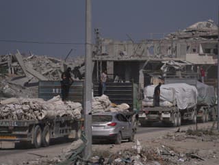 Nákladné autá s humanitárnou