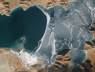 Jazero Pangong Tso na