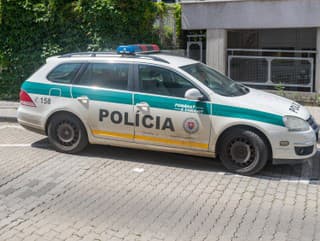 Polícia odhalila vodiča jazdiaceho