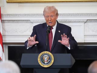 Donald Trump obviňuje z