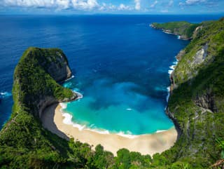 Na Bali pozastavili čínsku