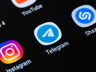 Boty vyzliekajú skutočné ženy!