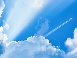 Opäť pozastavili prevádzku letísk