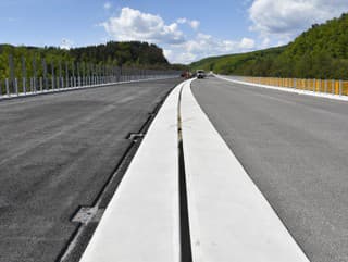 Výstavba úseku rýchlostnej cesty