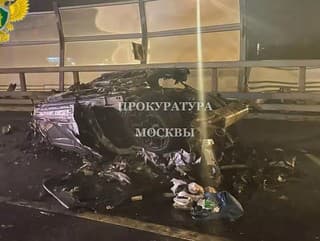 Z luxusného športiaku zostal