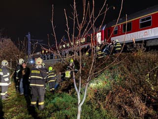 Vlaky po nehode prechádzajú