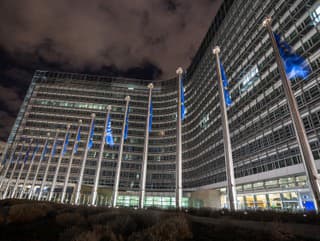 Slovensko plánuje znížiť deficit