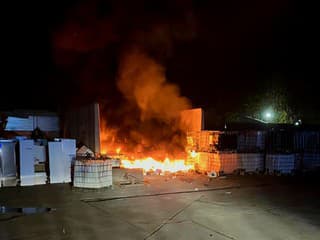 Oheň osvetlil nočnú Trnavu: