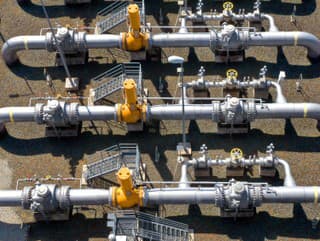 Británia sprísni obmedzenia vývozu