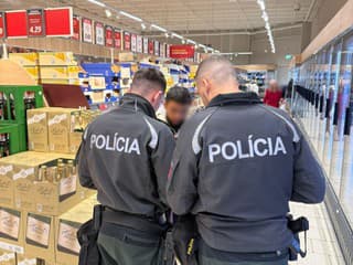 Policajti vykonali v maloobchodoch