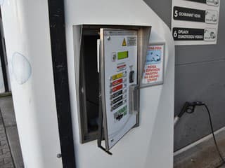 17-ročný mladík kradol hotovosť!