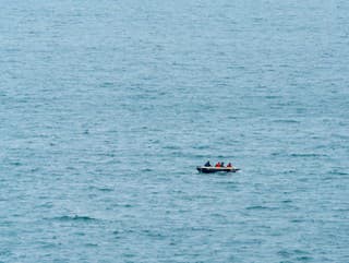 Po prevrátení člnu s