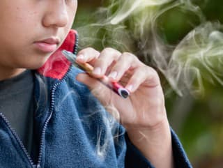 Riaditeľ WHO bije na