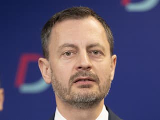 Expremiér a kandidát mimoparlamentnej