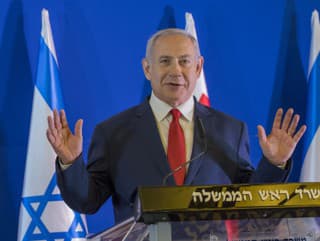 Peter Pellegrini (vľavo) a