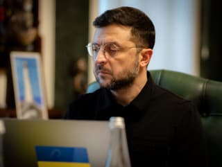 Stámiliónový úplatkársky škandál otriasa