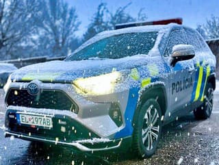 Záveje, silný vietor a