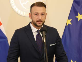 Matúš Šutaj Eštok.