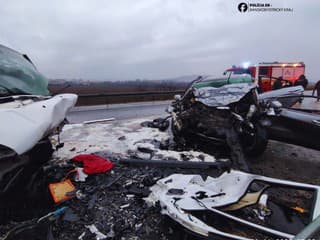 Ťažká nehoda na R2: