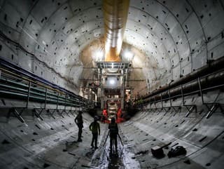 Pod Panamským prieplavom budujú