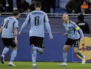 Na snímke hráči Slovana