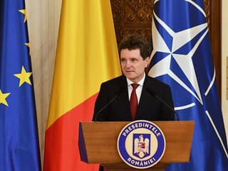 Rumunský minister obrany odstúpil!