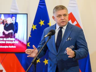 Fico oznámil, že vláda