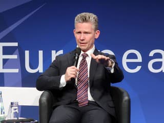 Minister obrany Pål Jonson