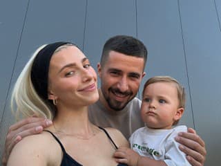 Krásny vianočný stromček už