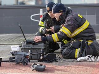 Hasiči analyzujú zábery z