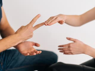 Kameň, papier, nožnice... Hra,