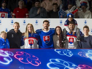 Legenda krasokorčuľovania, hokejisti aj