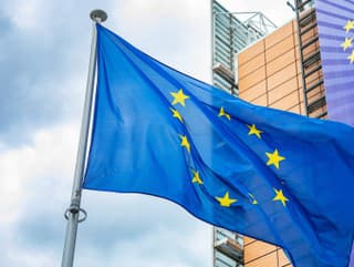 Eurokomisia bude zákon o