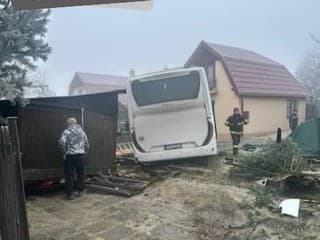 Dramatická nehoda autobusu pod