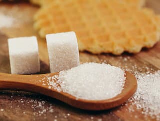 Tieto potraviny sú plné