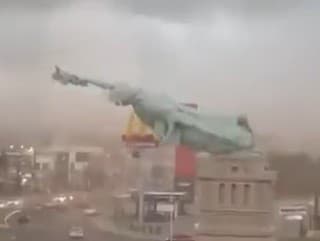 Šialené VIDEO: Silný vietor