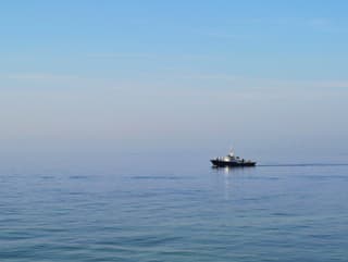 Na lodiach ruskej tieňovej