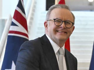Anthony Albanese a Li