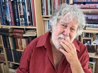 Zdeněk Troška SKRITIZOVAL vianočné