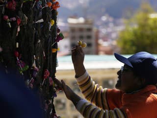 Zázračný strom: Zasiahol ho