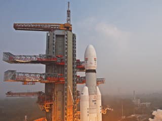 Indická raketa LVM3-M6 po