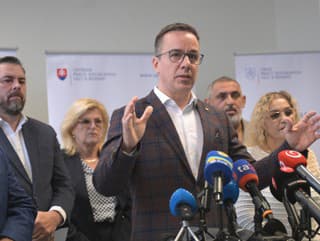 Minister práce, sociálnych vecí