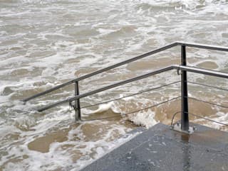 Španielsko zasiahli povodne! Zahynuli