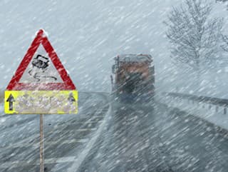 Zima paralyzovala dopravu v