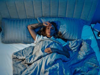 Prebúdzate sa medzi 2.