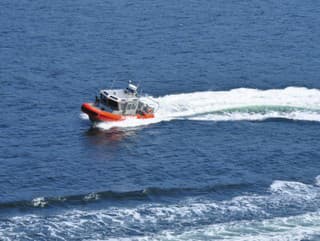 Pobrežná stráž pozastavila pátranie