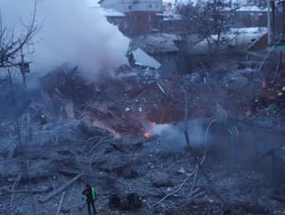 MIMORIADNY ONLINE Boje pokračujú!