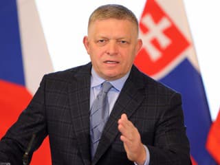 Fico telefonoval s Merzom: